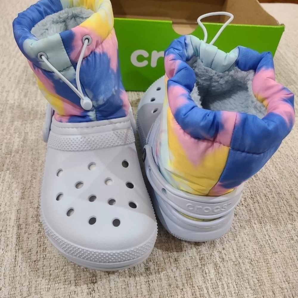 NEW Crocs Classic Lined Neo Puff Boot Insulated Mineral Blue Tie Dye Slipon - Picture 4 of 12